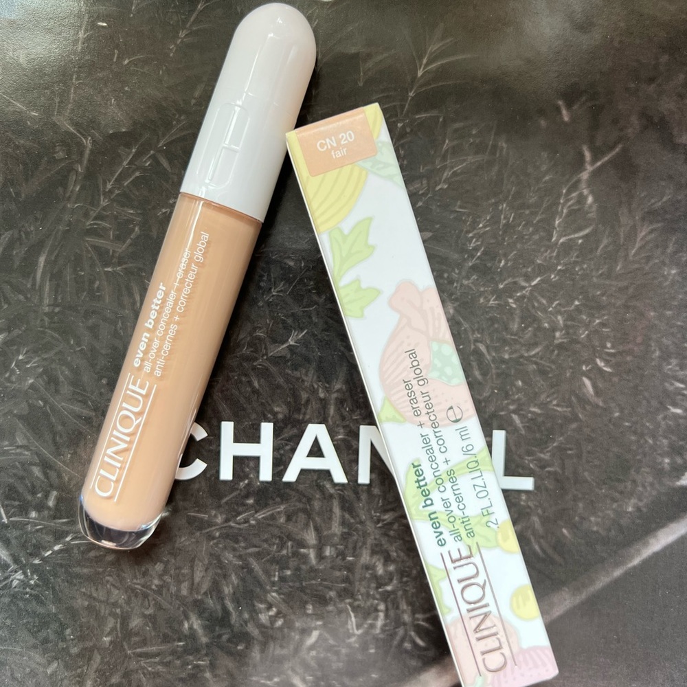 - CLINIQUE Even Better All-Over Concealer + Eraser 20 fair new